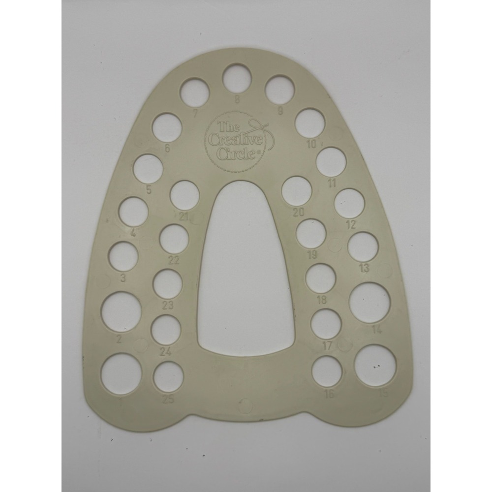 Vintage The Creative Circle Knitting Needle Gauge Sizer 1-25 Craft Tool